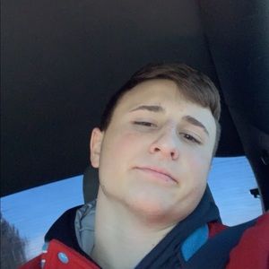 Meet your Posher, Ethan